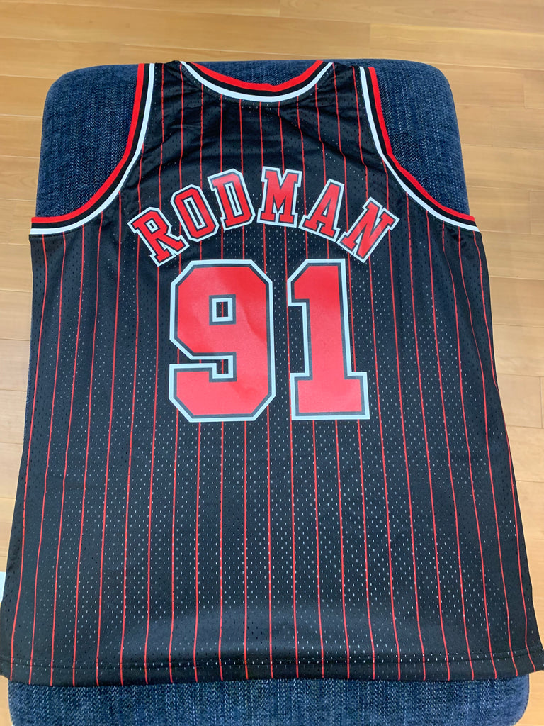 DENNIS RODMAN (デニス ロッドマン) BLACK 1997-98 SWINGMAN JERSEY CHICAGO BULLS